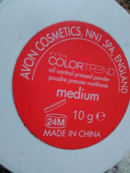 Пудра для лица Avon COLORTREND — фото из отзыва «Отличная пудра, попробовать стоит!»