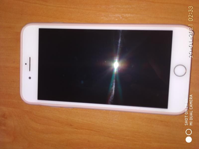 Телефон IPHONE 8+ — фото из отзыва «Этот телефон соответствует своей цене» (1 из 3)