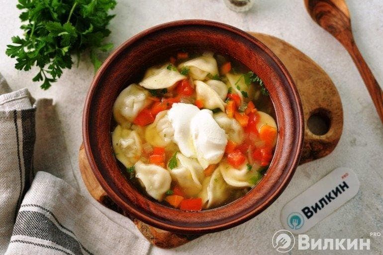 Бульон с пельменями — фото из отзыва «Вкусно»