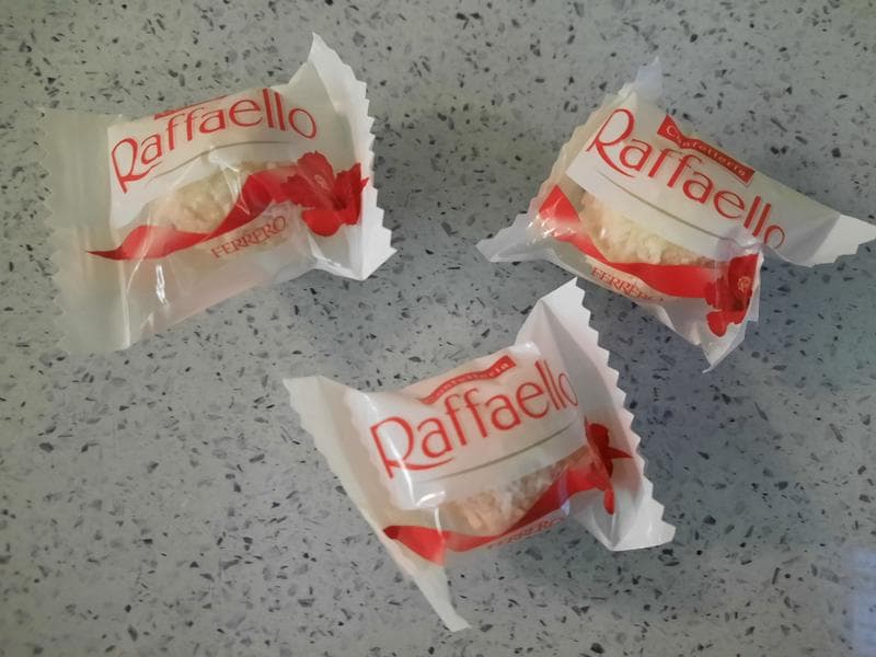 Конфеты Raffaello — фото из отзыва «Очень вкусно, но дороговато.»