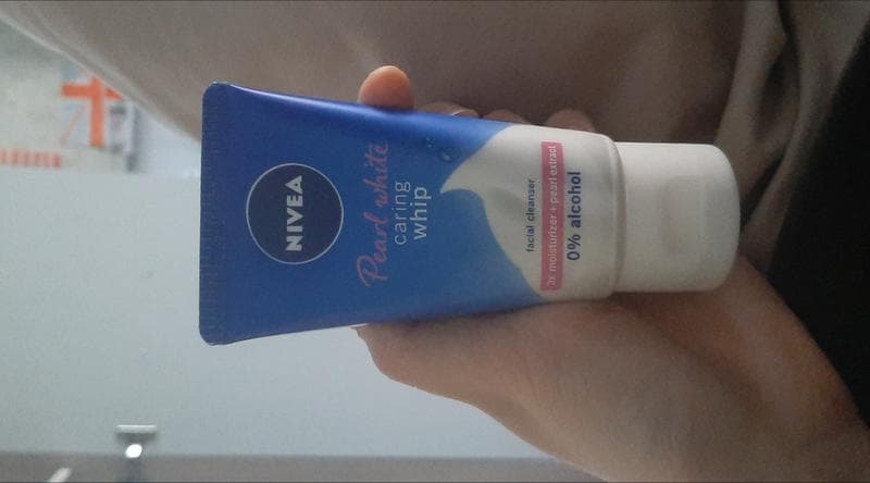 Пенка для умывания Nivea Pear white caring whip — фото из отзыва «Отличная пенка, увлажняет кожу» (2 из 2)