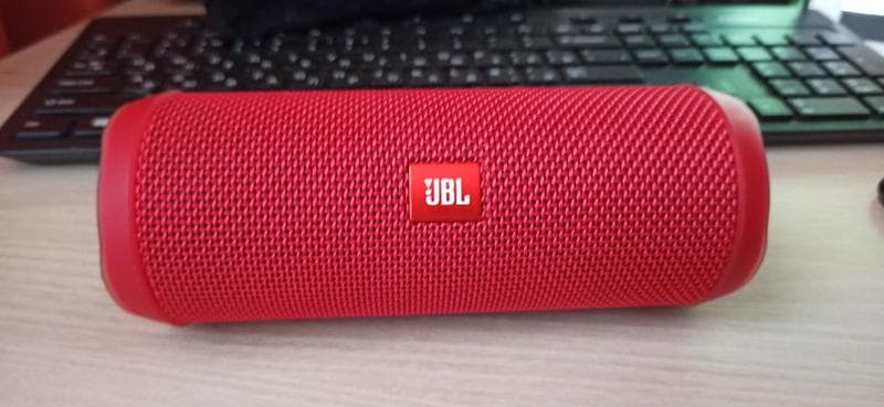Колонки JBL Flip 4 — фото из отзыва «Недостаточно хороши»