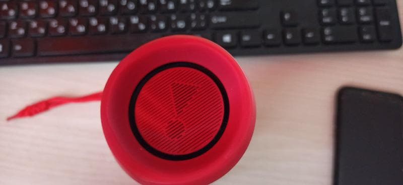 Колонки JBL Flip 4 — фото из отзыва «Недостаточно хороши»