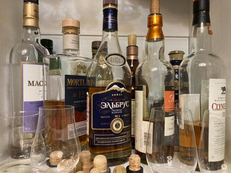Коньяк Эльбрус — фото из отзыва «Ровень коньку Хенесси»