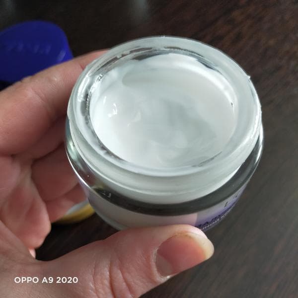 Ночной крем L'Oreal  — фото из отзыва «Понравился, хороший крем для жирной кожи.»