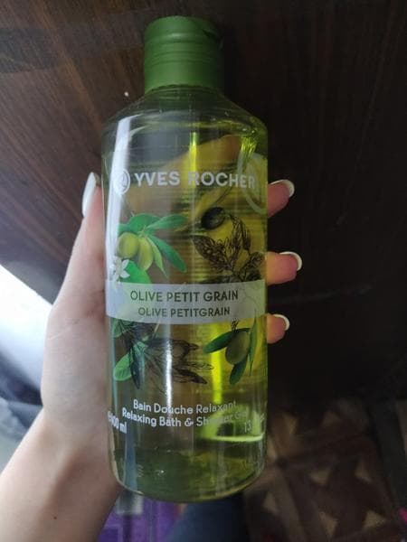 Гель для душа Yves Rocher Olive petit grain — фото из отзыва «Отличный гель для душа.»