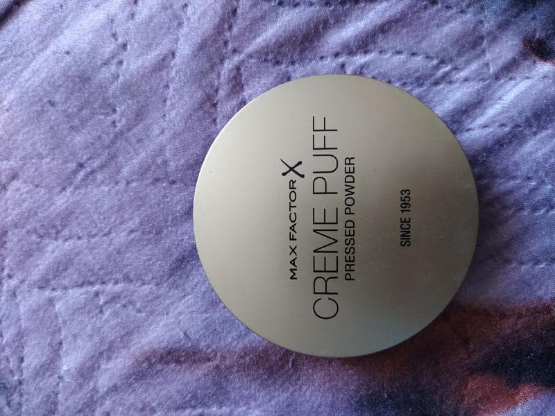 Крем-пудра Max Factor Creme Puff — фото из отзыва «Хорошая кремовая пудра»