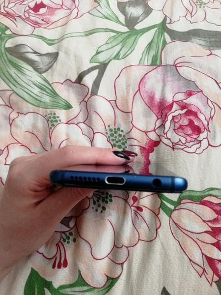 Телефон Huawei Honor 9 — фото из отзыва «Красивый телефон с крутой камерой, но слабой производительно» (6 из 8)