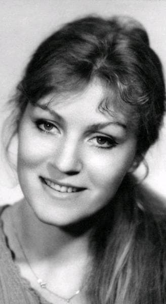 Анна Герман — фото из отзыва «Грустно то что родился тока 1993 году, и приходится слушать »
