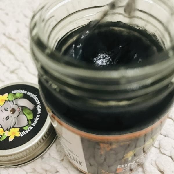 Binturong Black balm with scorpion venom (Черный бальзам с ядом скорпиона) — фото из отзыва «От усталости и снятия мышечных зажимов» (2 из 2)