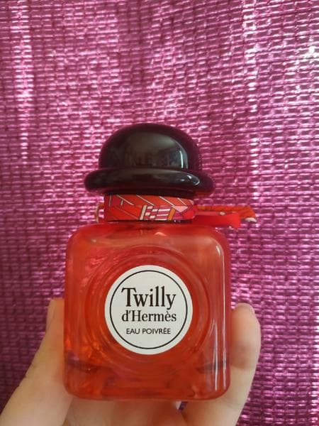 Парфюмерная вода HERMÈS Twilly d’Hermès Eau Poivrée — фото из отзыва «Яркий аромат для ярких личностей»