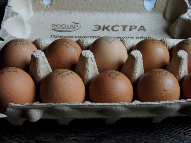 Яйца куриные "РОСКАР" экстра СО — фото из отзыва «С оранжевым желтком.» (1 из 2)