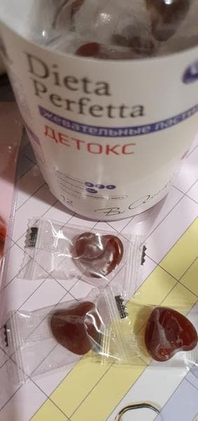 Dieta Perfetta. Детокс. — фото из отзыва «Вкусные пастилки для похудения.» (2 из 3)