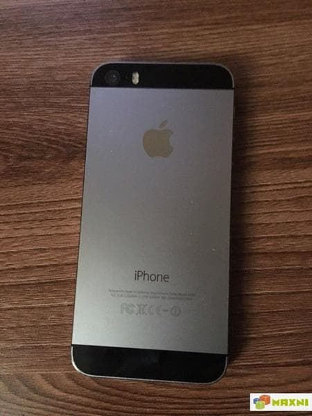 Телефон Apple Iphone SE — фото из отзыва «Отличный смартфон, долго им пользовался.» (1 из 2)