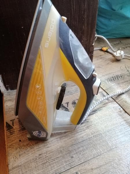 Утюг Polaris 2400w — фото из отзыва «Хороший утюг.»
