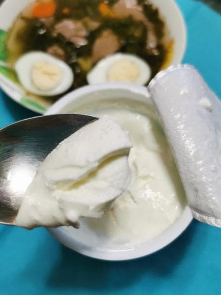 Сметана "Это Лето" 20% — фото из отзыва «Натуральная сметана с нежным сливочным вкусом. Рекомендую!»