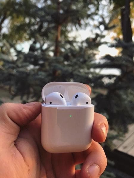 Наушники Apple AirPods — фото из отзыва «Вполне хорошие»