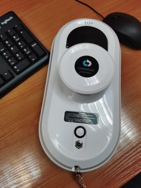 Робот мойщик окон Cleanbot — фото из отзыва «Мой новенький робот-стекломойщик»