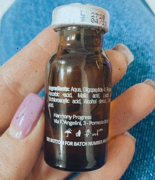 Химический пилинг Skin Revive — фото из отзыва «Сделала курс процедур, кожа заметно посветлела, стрии стали » (3 из 3)