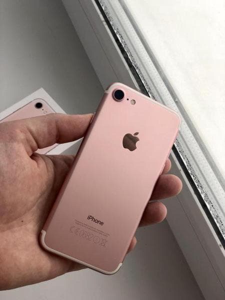 Телефон Apple Iphone 7 — фото из отзыва «Удобный телефон, не тормозит, держит заряд, хорошая камера» (2 из 2)