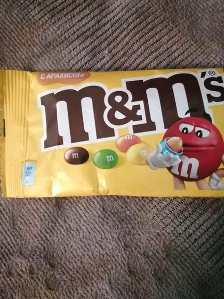 Драже с арахисом " m&ms" — фото из отзыва «Вкусно»