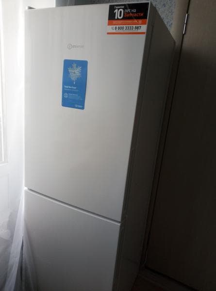 Холодильник Indesit ITD4160W — фото из отзыва «Холодильник бюджетный и простой в использовании»