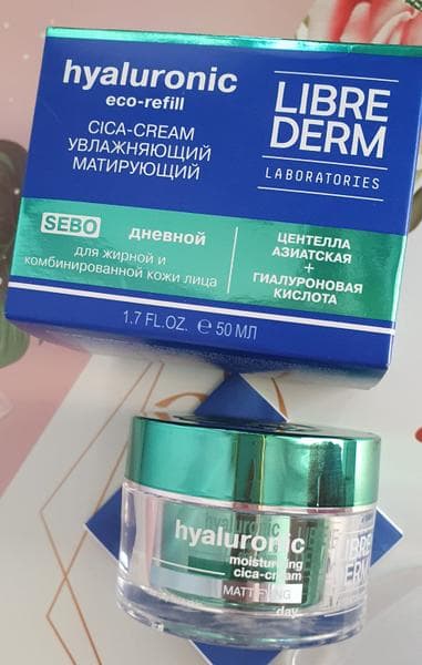 Крем для лица дневной Librederm Гиалуроновый СICА-крем увлажняющий матирующий — фото из отзыва «Отличный крем для жирной кожи.» (2 из 3)
