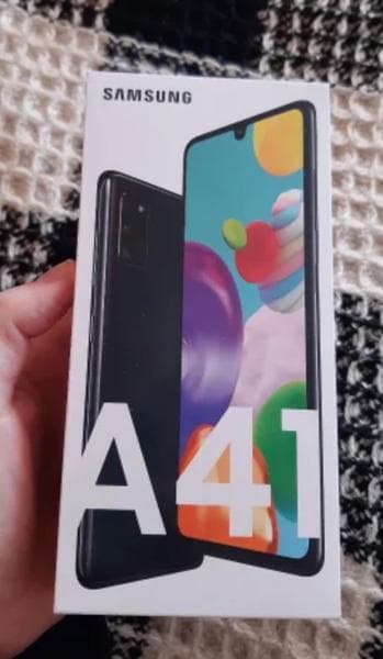 Телефон Samsung Galaxy A41 4/64GB — фото из отзыва «Относительно компактный и не очень дорогой хороший смартфон.» (1 из 2)