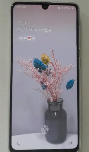 Телефон Samsung Galaxy A41 4/64GB — фото из отзыва «Относительно компактный и не очень дорогой хороший смартфон.» (2 из 2)
