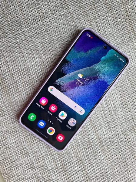 Телефон Samsung Galaxy S21 FE 5G — фото из отзыва «Современный смартфон с большими возможностями.»