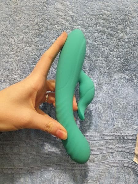 RE SESSO: Клиторальный вибратор — фото из отзыва «Разбудит точку G и научит получать оргазмы» (1 из 4)