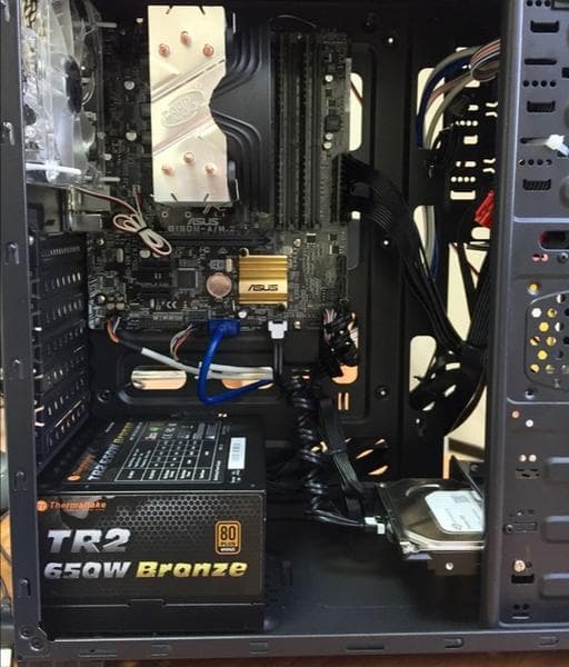 Корпус AeroCool Vs-1 — фото из отзыва «За свои деньги можно и лучше.»