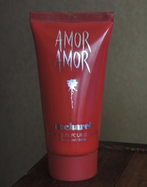 Лосьон для тела Cacharel Amor Amor — фото из отзыва «Чарующий аромат.»
