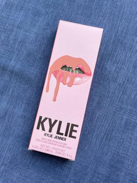 Набор Kylie Cosmetics matte lip kit — фото из отзыва «На подарок или себе любимой» (2 из 3)