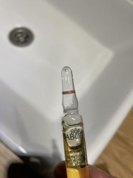 Ампулы для проблемной кожи лица Babor Ampoule Concentrates SOS Active Purifier — фото из отзыва «Готовь сани летом — от сезонных высыпаний закупаюсь заранее»