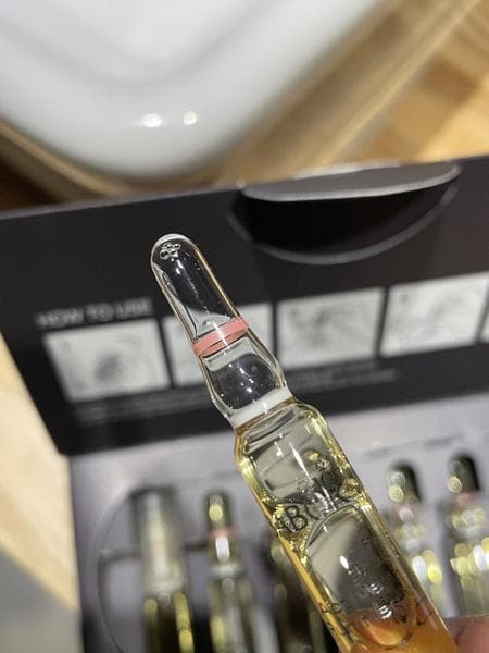 Ампулы для проблемной кожи лица Babor Ampoule Concentrates SOS Active Purifier — фото из отзыва «Готовь сани летом — от сезонных высыпаний закупаюсь заранее»