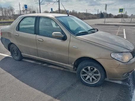 Автомобиль FIAT Albea, 2009 г. — фото из отзыва «Машинка супер, единственное дорогая в обслужива»