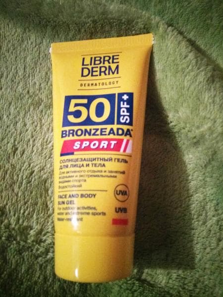 Cолнцезащитный Гель Либридерм Bronzeada Sport для лица и тела SPF 50 — фото из отзыва «Отличная защита и уход для активного отдыха на воде» (1 из 2)