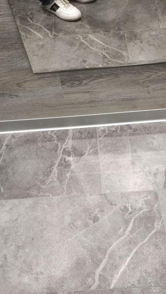 Кварцвинил Floorwood SPC — фото из отзыва «SPC-покрытие в доме. Пол и стена. Отзыв благодарной покупате» (5 из 6)