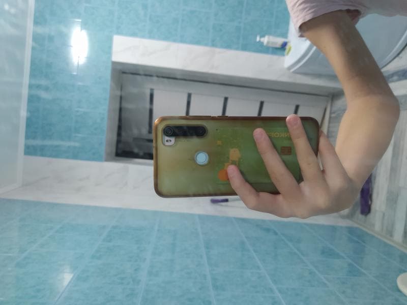 Телефон Xiaomi Redmi Note 8 — фото из отзыва «Хороший телефон всё работает»