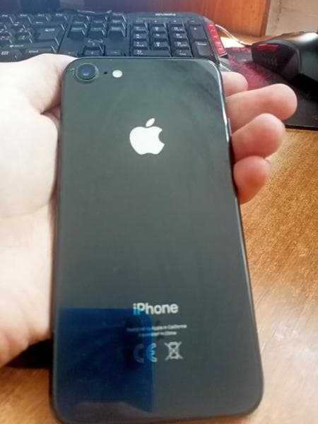 Телефон Apple IPhone 8 — фото из отзыва «Очень хороший телефон»