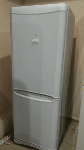 Холодильник Indesit B 16 — фото из отзыва «Слишком большой»
