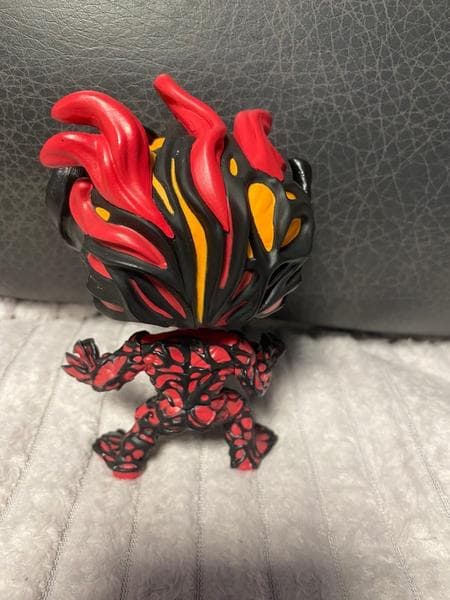 Фигурка FUNKO POP Venom Carnage 367 — фото из отзыва «Красивая, реалистичная фигурка для поклонников Venom'а.»