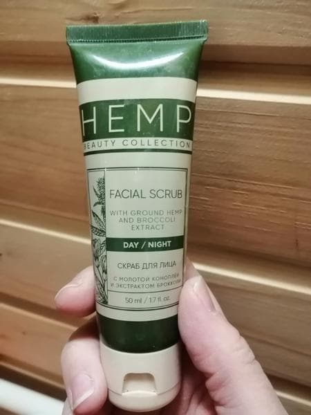 Скраб для лица HEMP MyGreenway  — фото из отзыва «Хороший скраб для лица»
