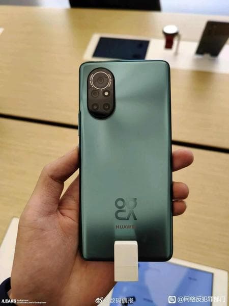 Телефон Huawei Nova 8 — фото из отзыва «Красивый и удобный телефон»