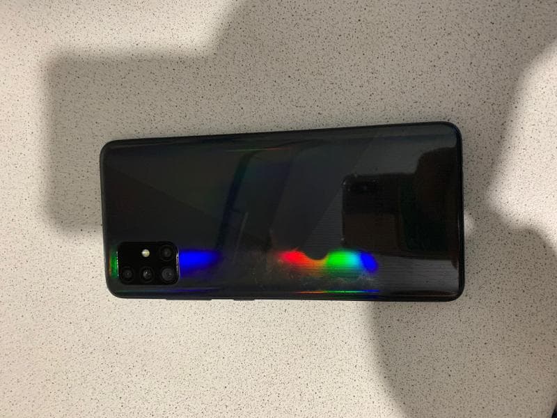 Телефон Samsung Galaxy A51 64Gb — фото из отзыва «Несмотря на минусы, хороший бюджетный телефон» (2 из 3)