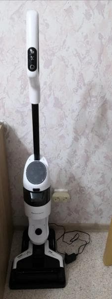 Пылесос Clever&Clean HV-AQ800 — фото из отзыва «Удобный тихий пылесос для сухой и влажной уборки.»