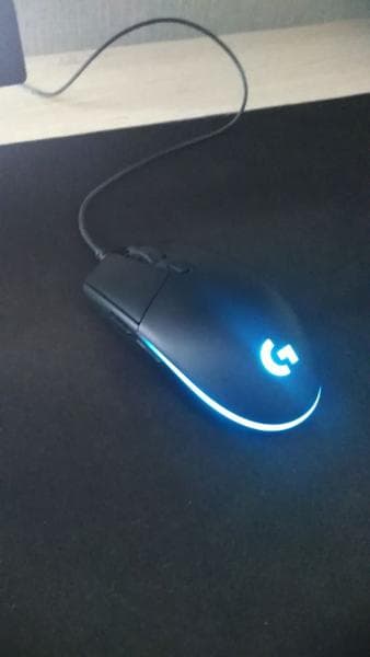 Компьютерная мышь Logitech G102 — фото из отзыва «Хорошая игровая мышь, удобная, не потеет в руках хорошие мик» (3 из 3)