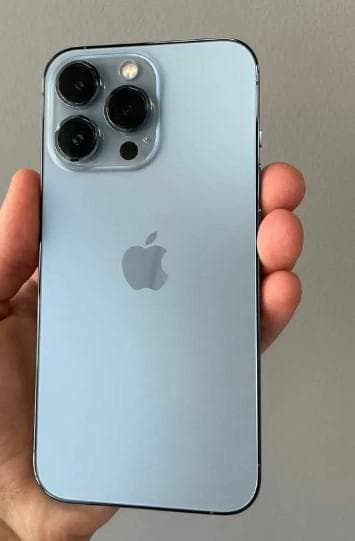 Телефон Apple iPhone 13 pro — фото из отзыва «Советую Apple iPhone 13 pro, цена соответствует качеству!» (1 из 3)