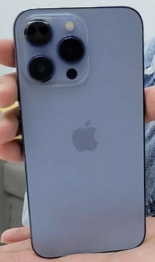 Телефон Apple iPhone 13 pro — фото из отзыва «Советую Apple iPhone 13 pro, цена соответствует качеству!» (2 из 3)
